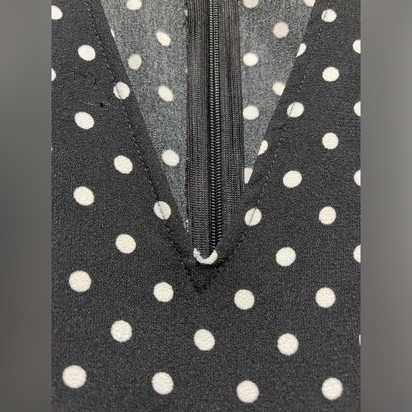 SOLD ZARA Black White Polka Dot Long sleeve Pant Jumpsuit Baggy leg Zip V neck - Picture 13 of 14